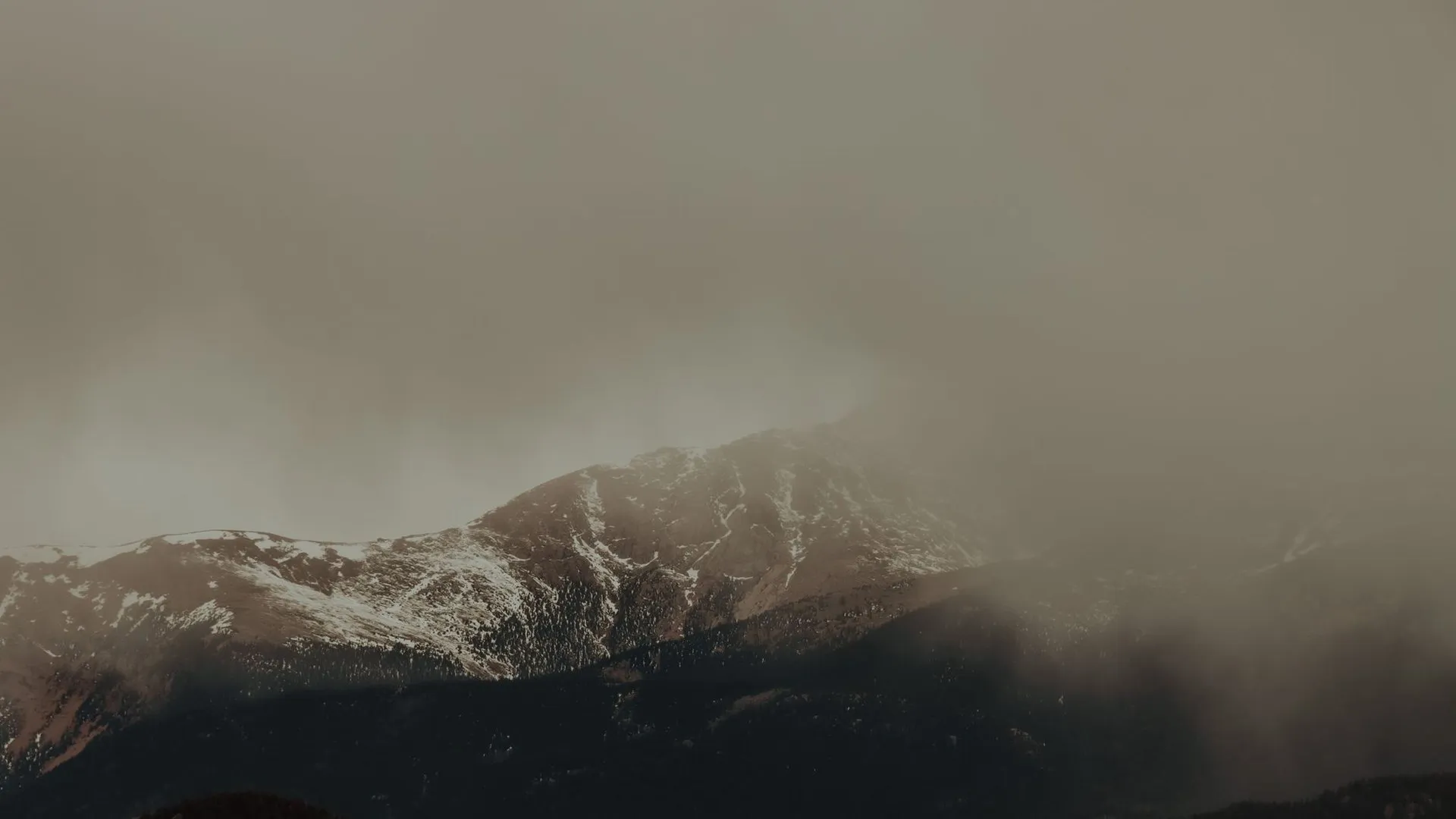 Pikes peak near colorado springs