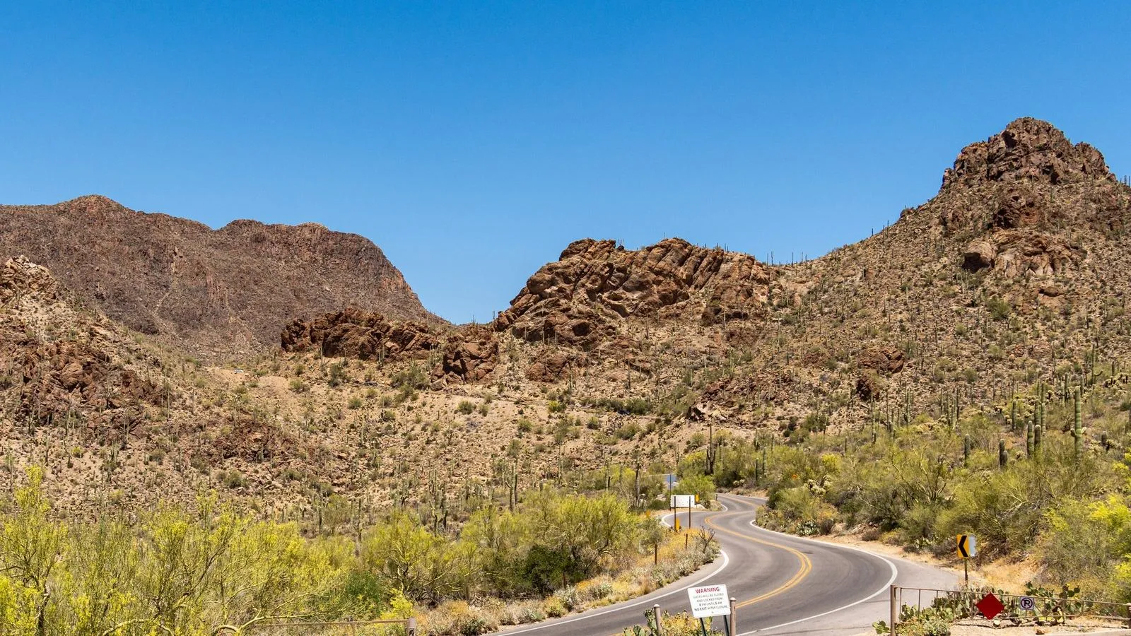 View from gates pass near tucson arizona